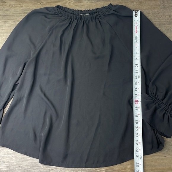 Banana Republic Women’s Black Blouse with Gathered Neck and Sleeves, size XL - Picture 6 of 8
